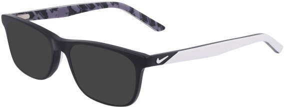 Nike NIKE 5547-46 sunglasses in Matte Black/Pure Platinum